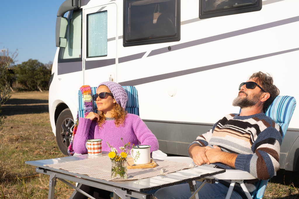 Long-Term RV Pad Rentals in BC: Finding the Right Motorhome Park for Big Rigs