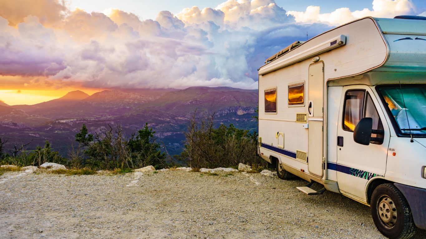 Year-Round RV Lots BC at Halfmoon Bay: Rates, Inclusions and Availability